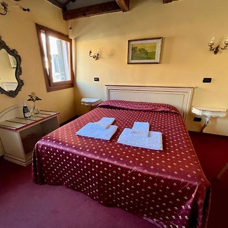 Ai Boteri Hostel Βενετία Εξωτερικό φωτογραφία