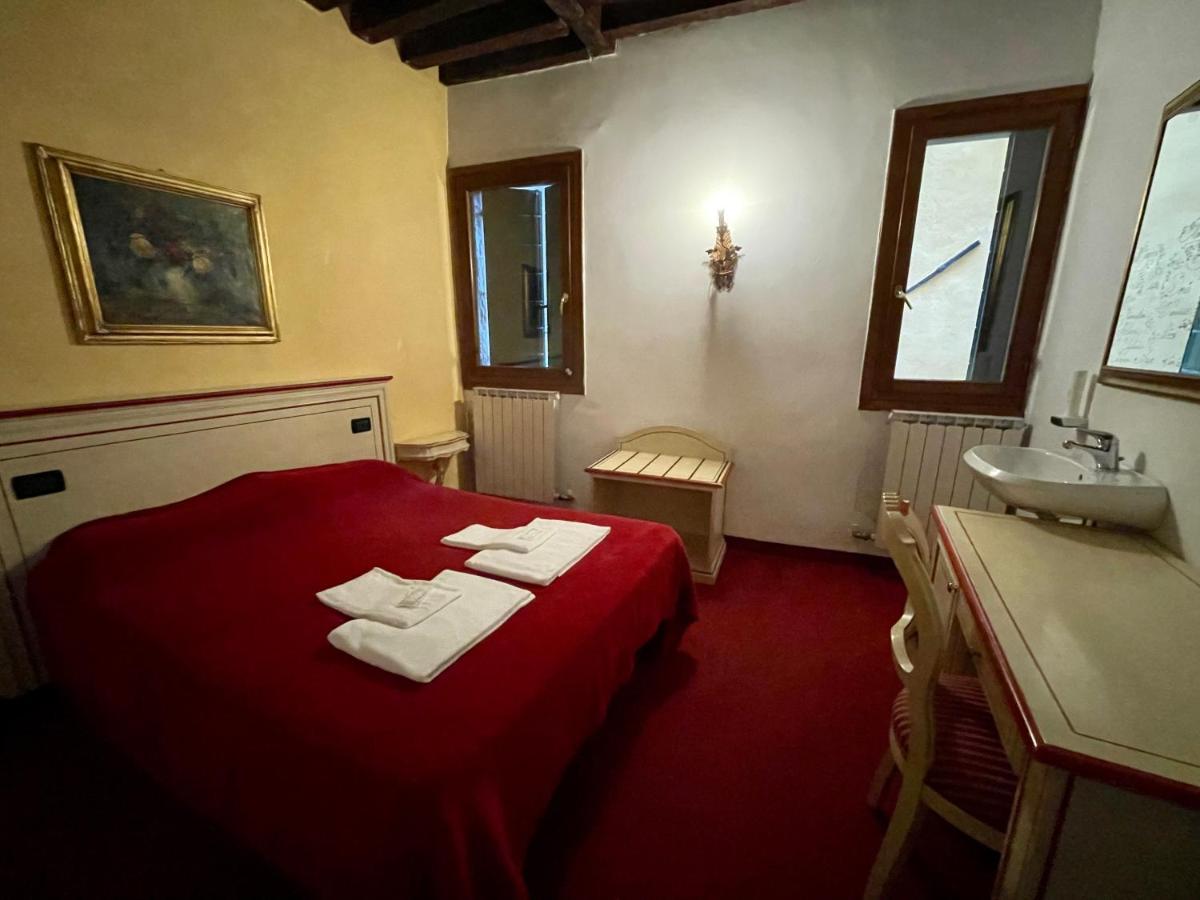 Ai Boteri Hostel Βενετία Εξωτερικό φωτογραφία
