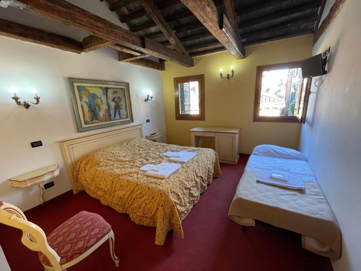 Ai Boteri Hostel Βενετία Εξωτερικό φωτογραφία