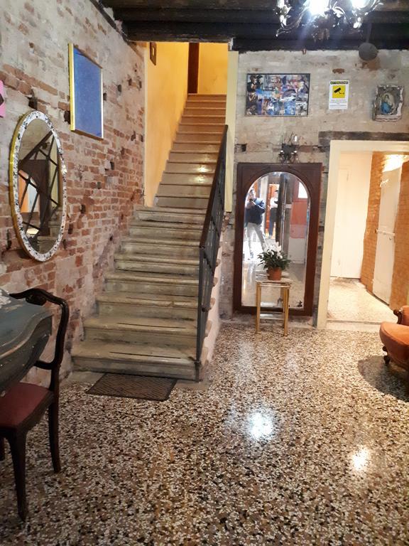 Ai Boteri Hostel Βενετία Εξωτερικό φωτογραφία