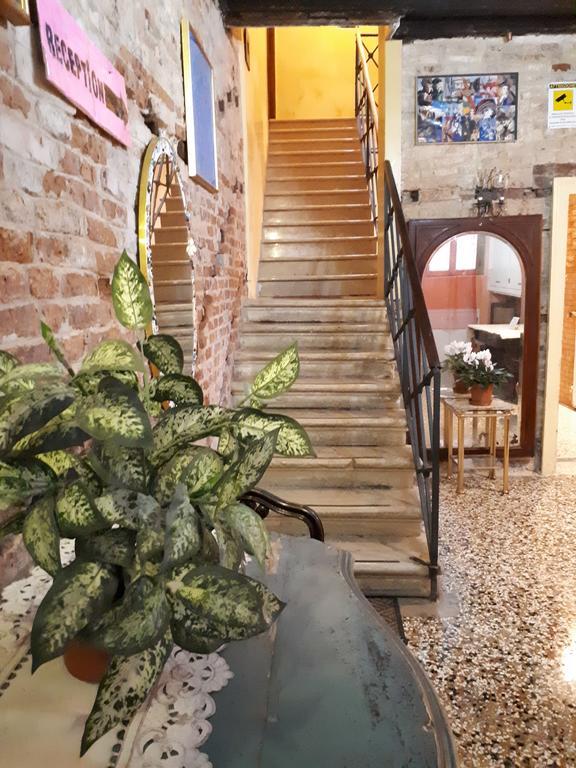 Ai Boteri Hostel Βενετία Εξωτερικό φωτογραφία